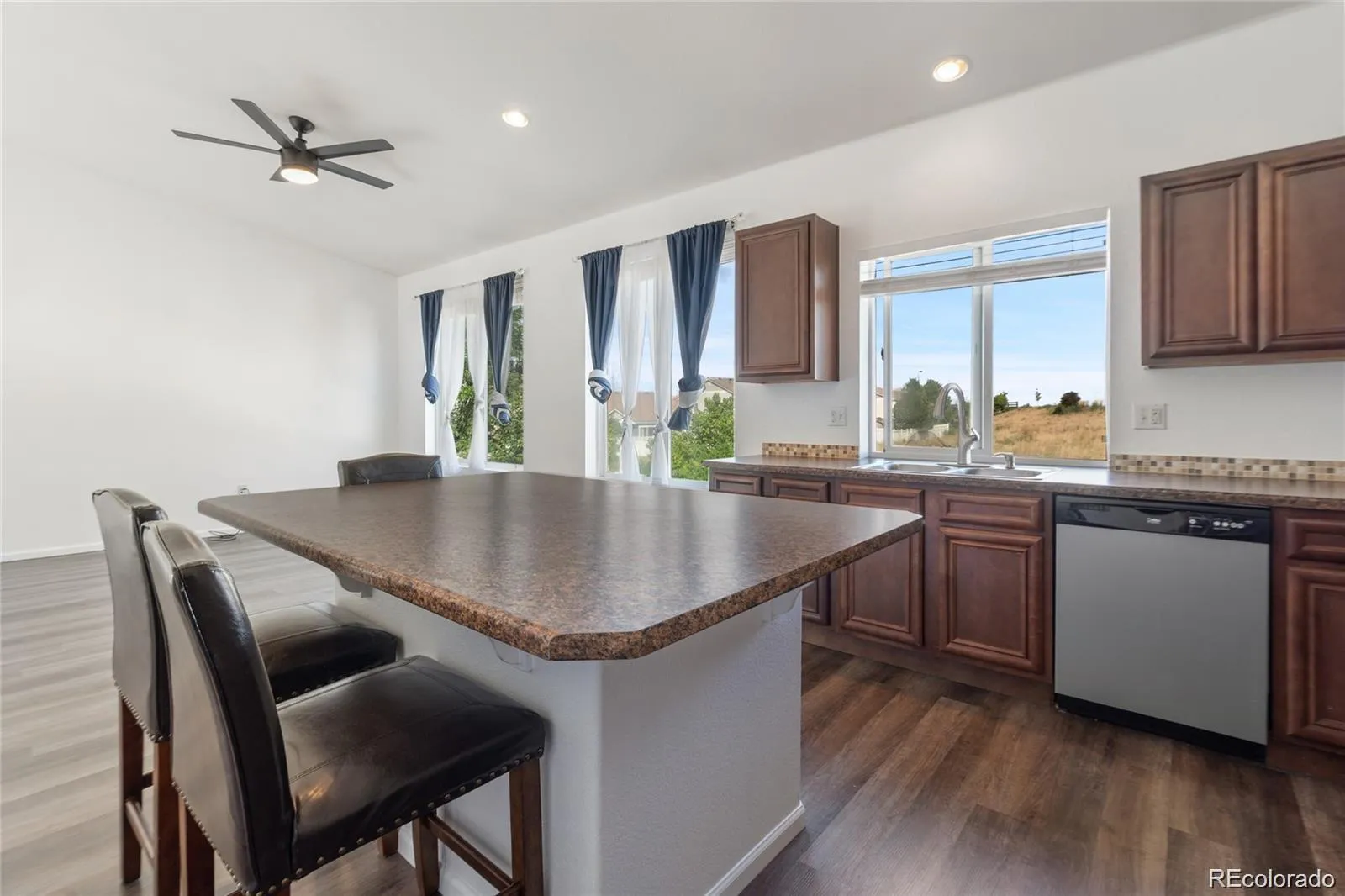 5571 Killarney Street Denver CO 80249 | MLS #REC8041633 05232026095906 1600 6