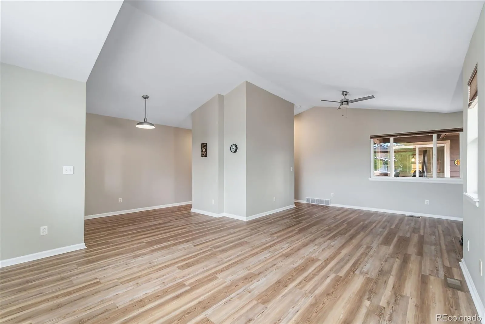 812 Brookside Drive Longmont CO 80504 MLS #REC8041764 05212026190639 1600 3