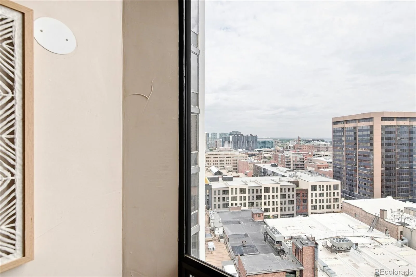 1625 Larimer Street #1705 Denver CO 80202 | MLS #REC8043886 08212026184939 1600 11