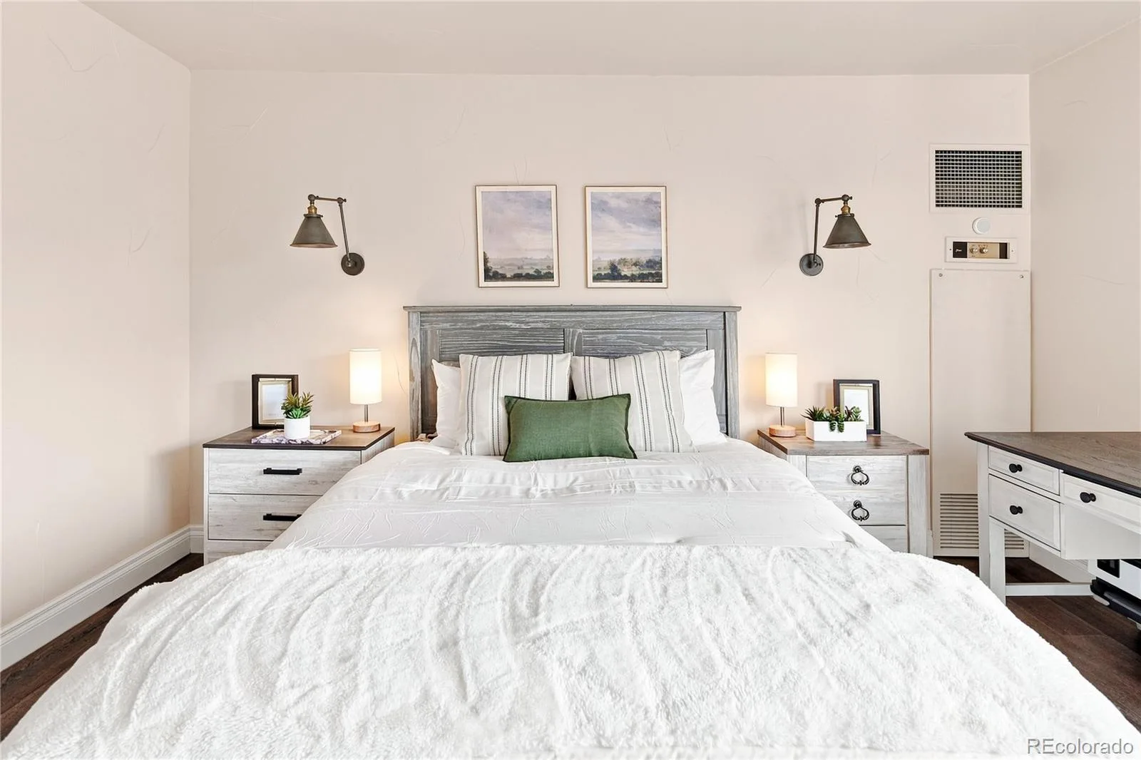 1625 Larimer Street #1705 Denver CO 80202 | MLS #REC8043886 08212026184939 1600 20