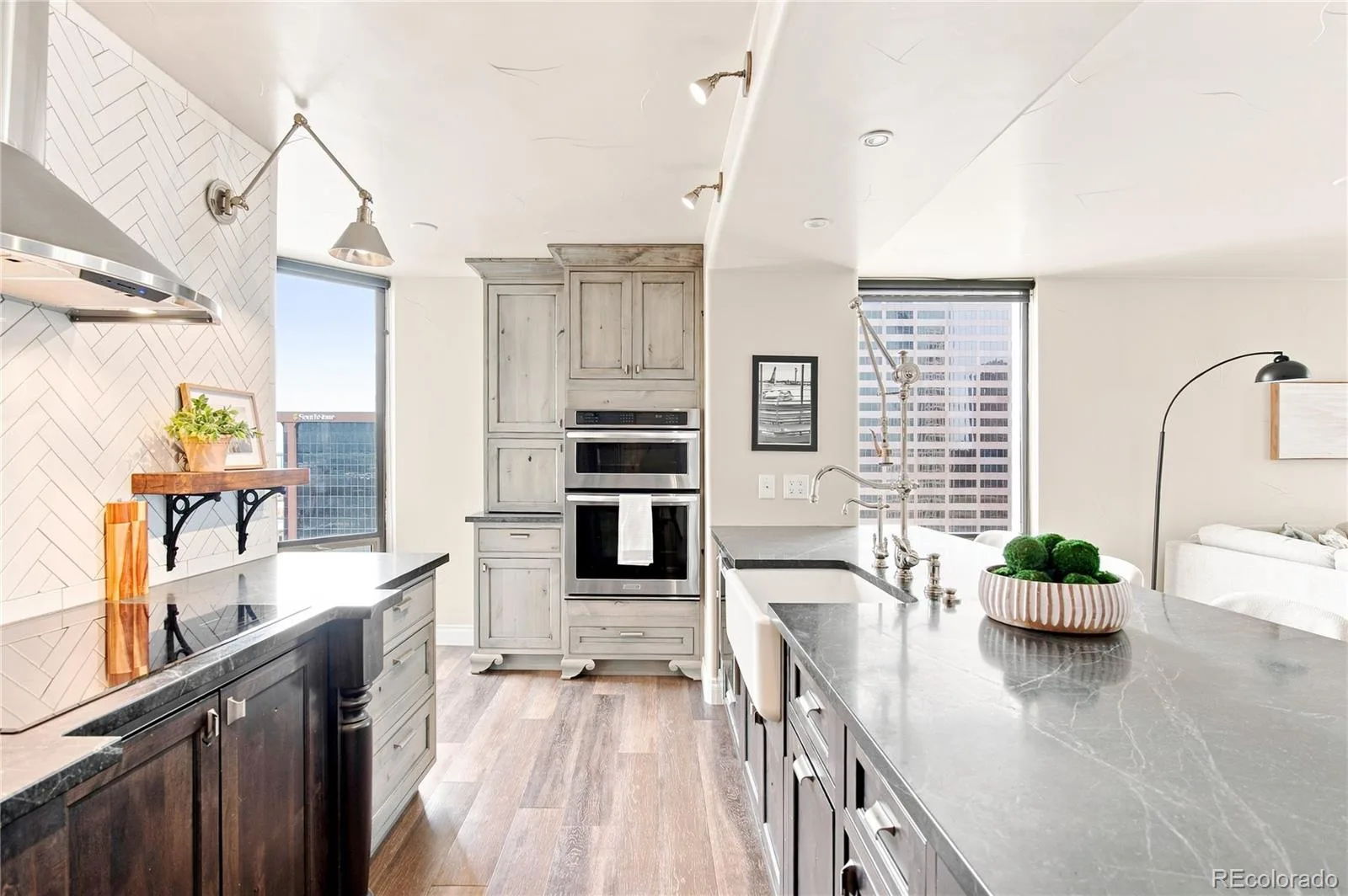 1625 Larimer Street #1705 Denver CO 80202 | MLS #REC8043886 08212026184939 1600 7