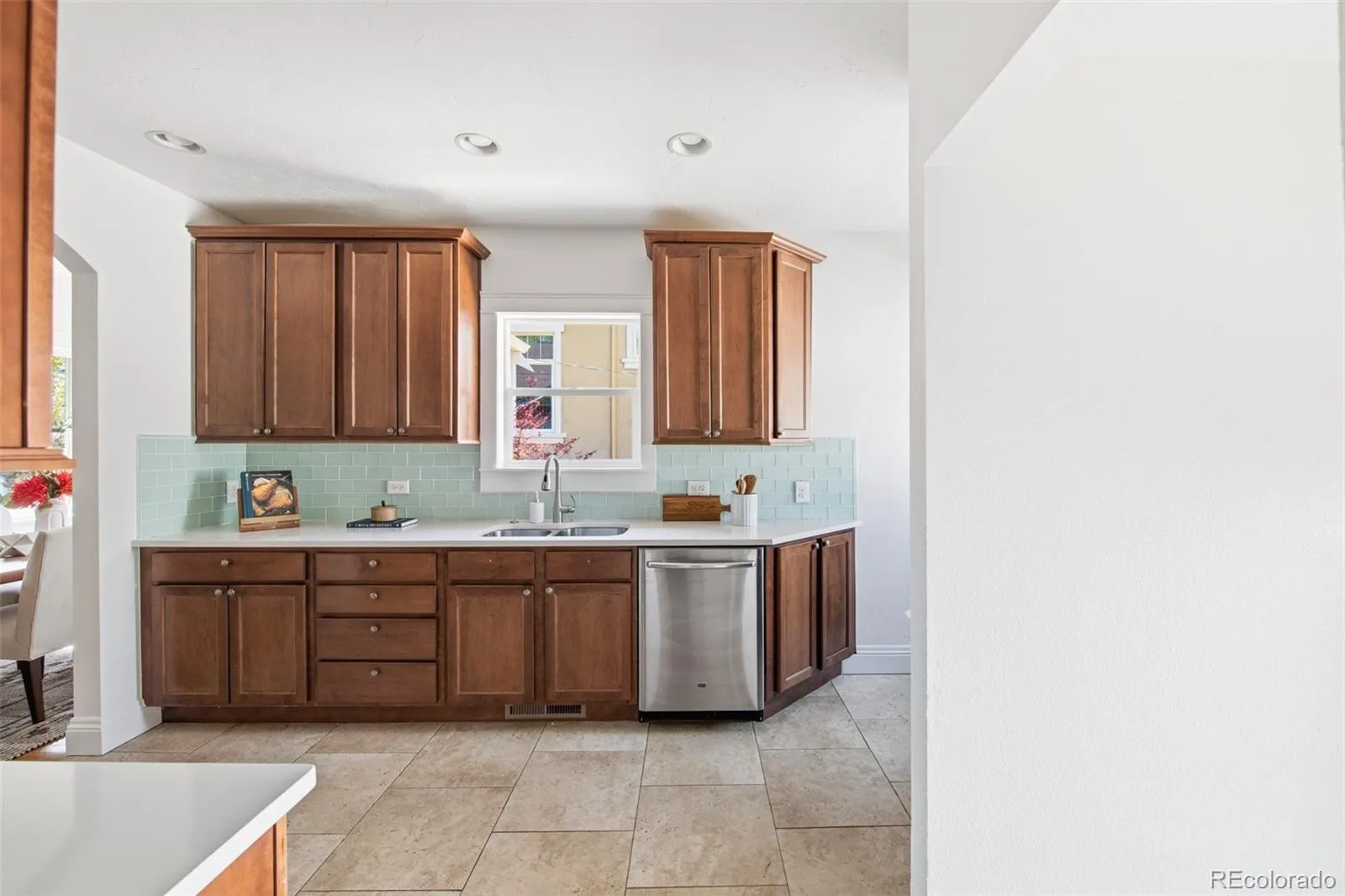 649 S Ogden Street Denver CO 80209 MLS #REC8045790 05182026194504 1600 9