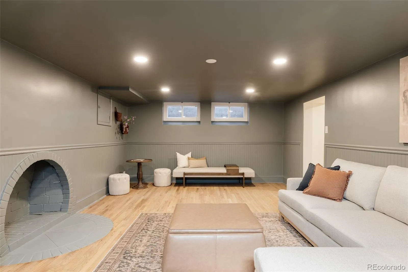 04102026130237 1600 35