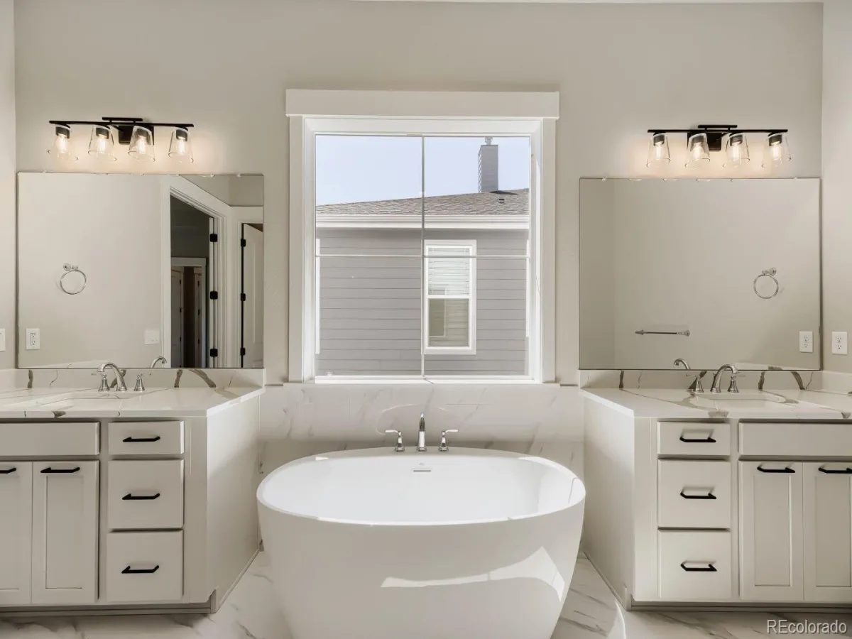 21831 E Tansy Place Aurora CO 80016 MLS #REC8046606 06102026180407 1200 14