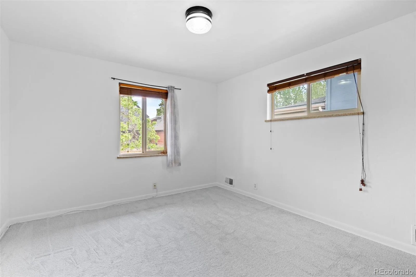 576 S Grant Street Denver CO 80209 MLS #REC8051611 05292026181801 1600 15