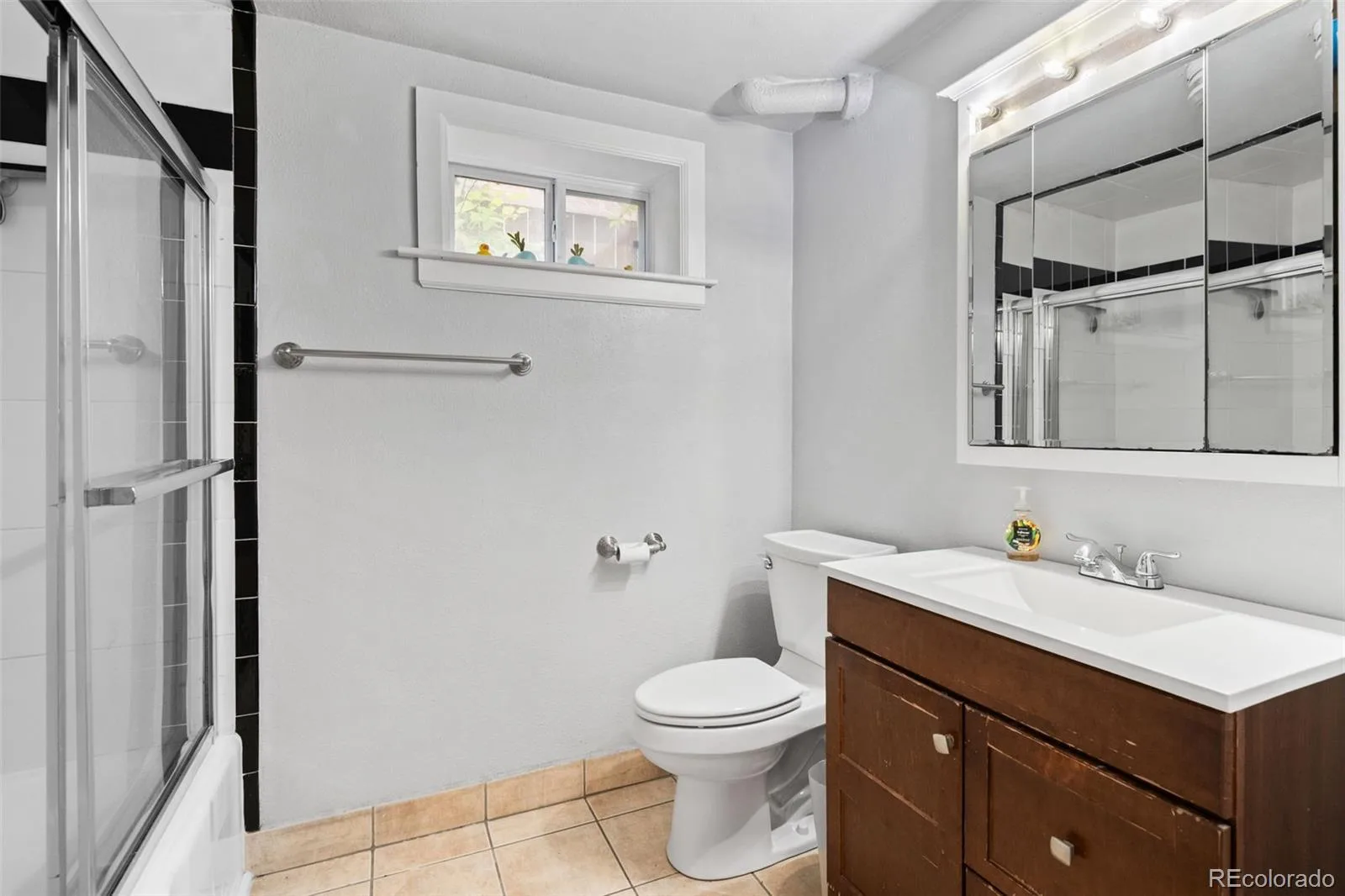 576 S Grant Street Denver CO 80209 MLS #REC8051611 05292026181801 1600 33