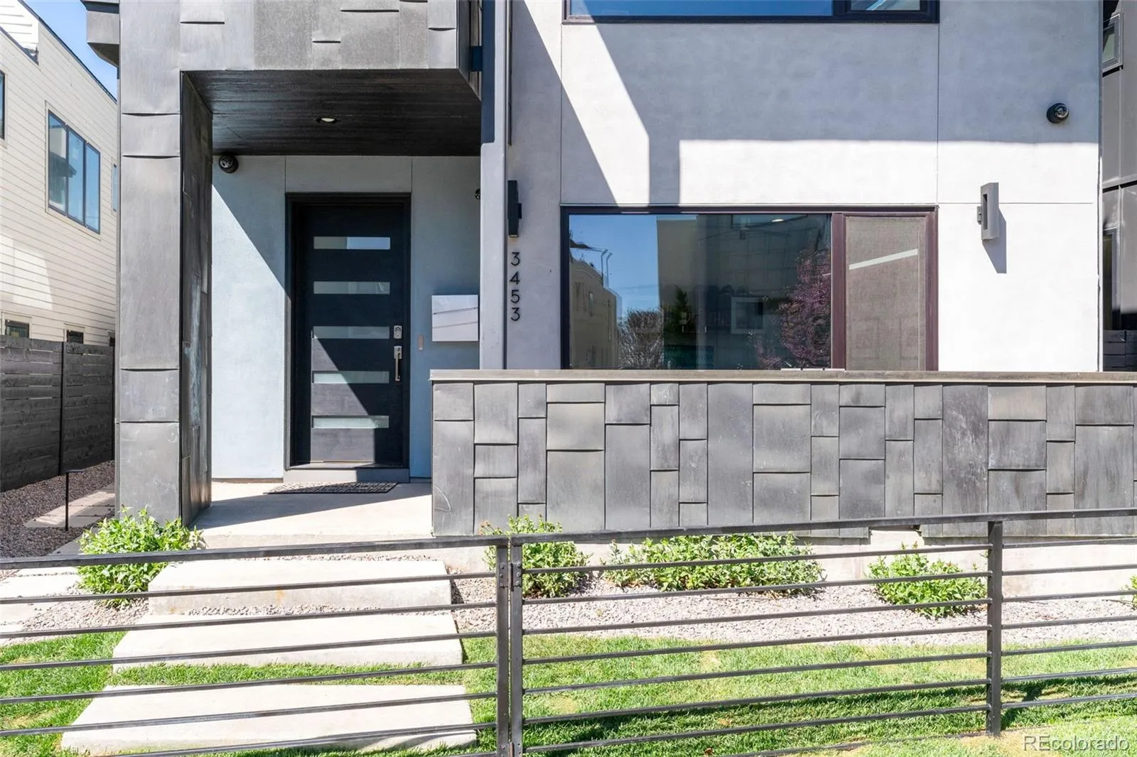 04162026143747 1600 1