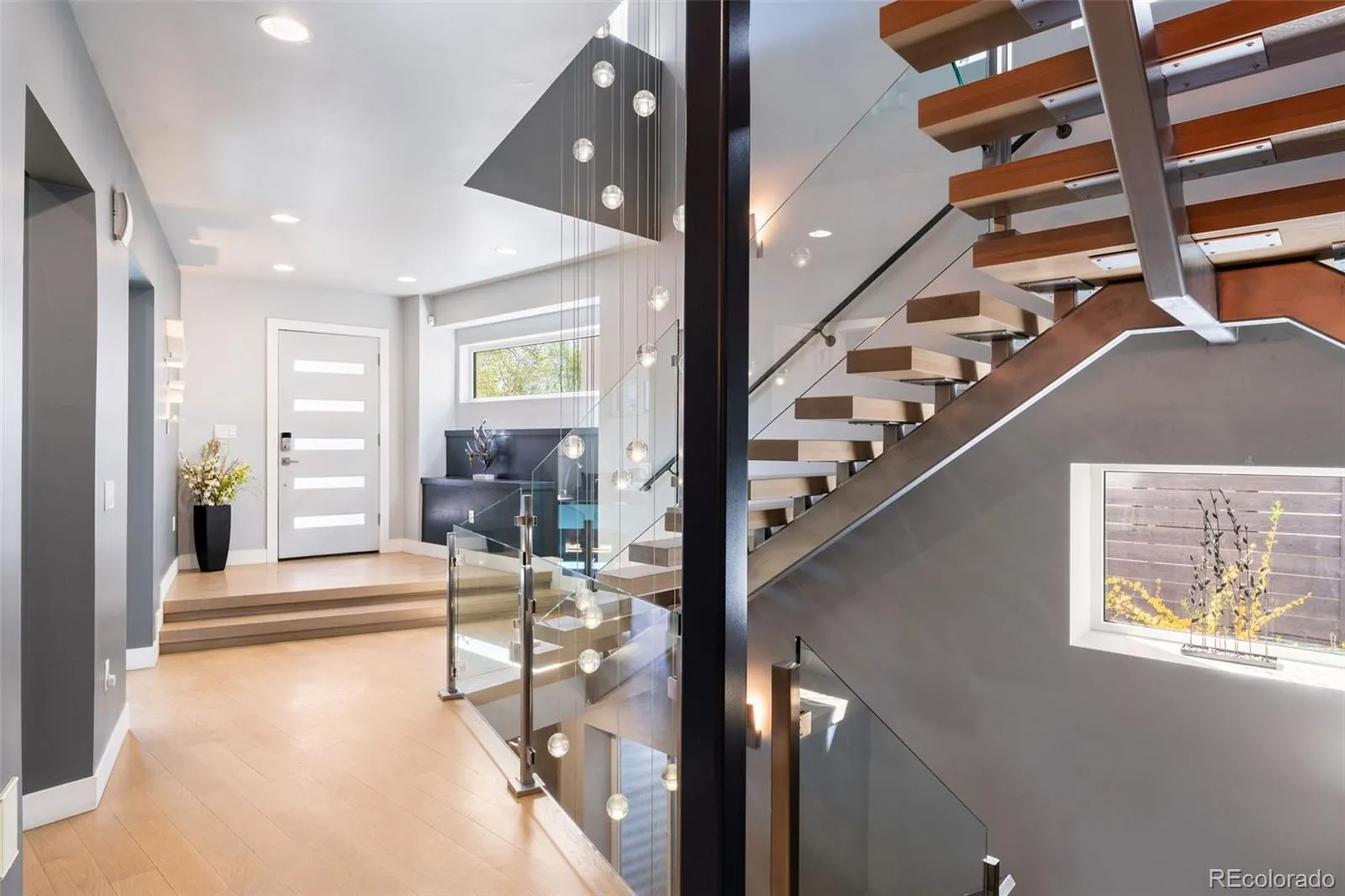 04162026143747 1600 2