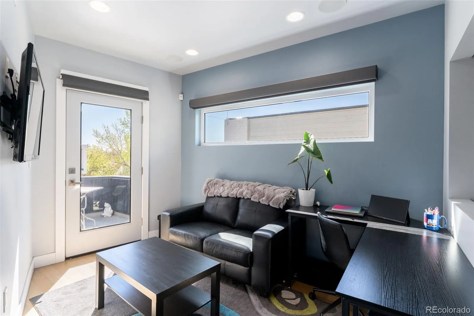 04162026143747 1600 21