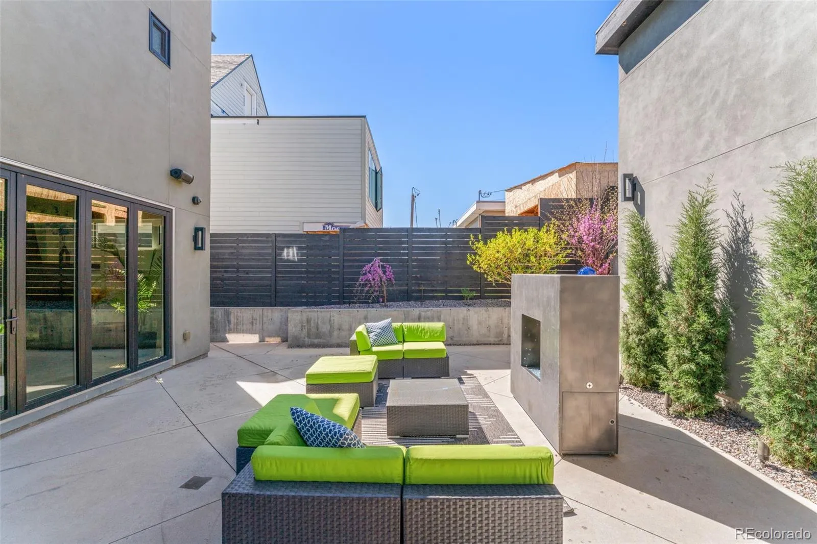 04162026143747 1600 40