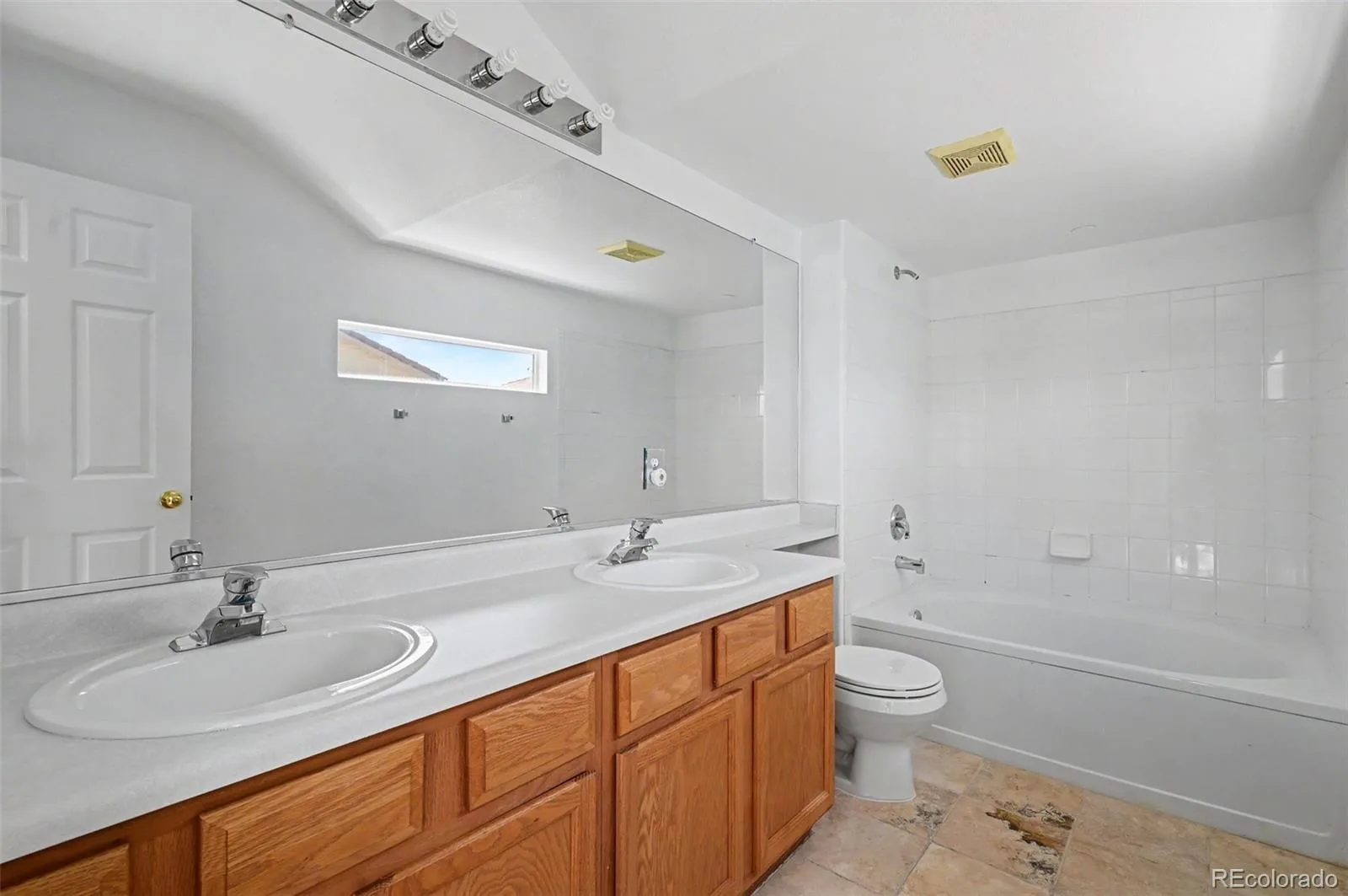 20228 Andrews Place Denver CO 80249 | MLS #REC8052521 07302026225327 1600 16