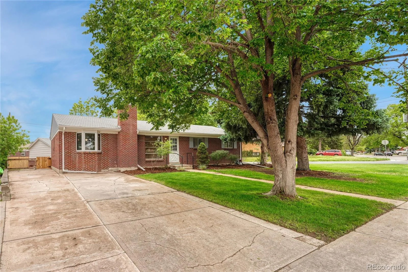 408 Scranton Street Aurora CO 80011 MLS #REC8053442 05232026095917 1600 1