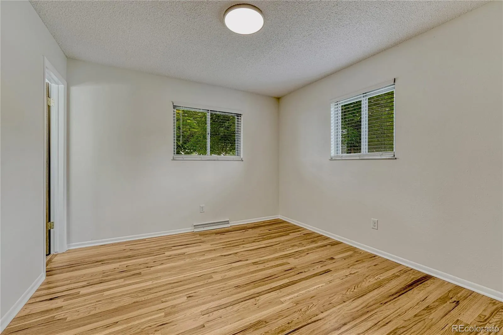 408 Scranton Street Aurora CO 80011 MLS #REC8053442 05232026095917 1600 17