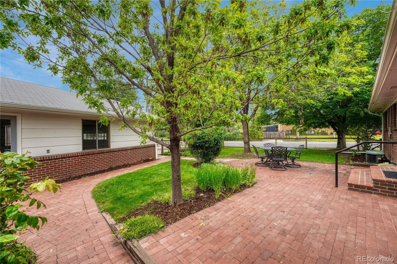 408 Scranton Street Aurora CO 80011 MLS #REC8053442 05232026095917 1600 29