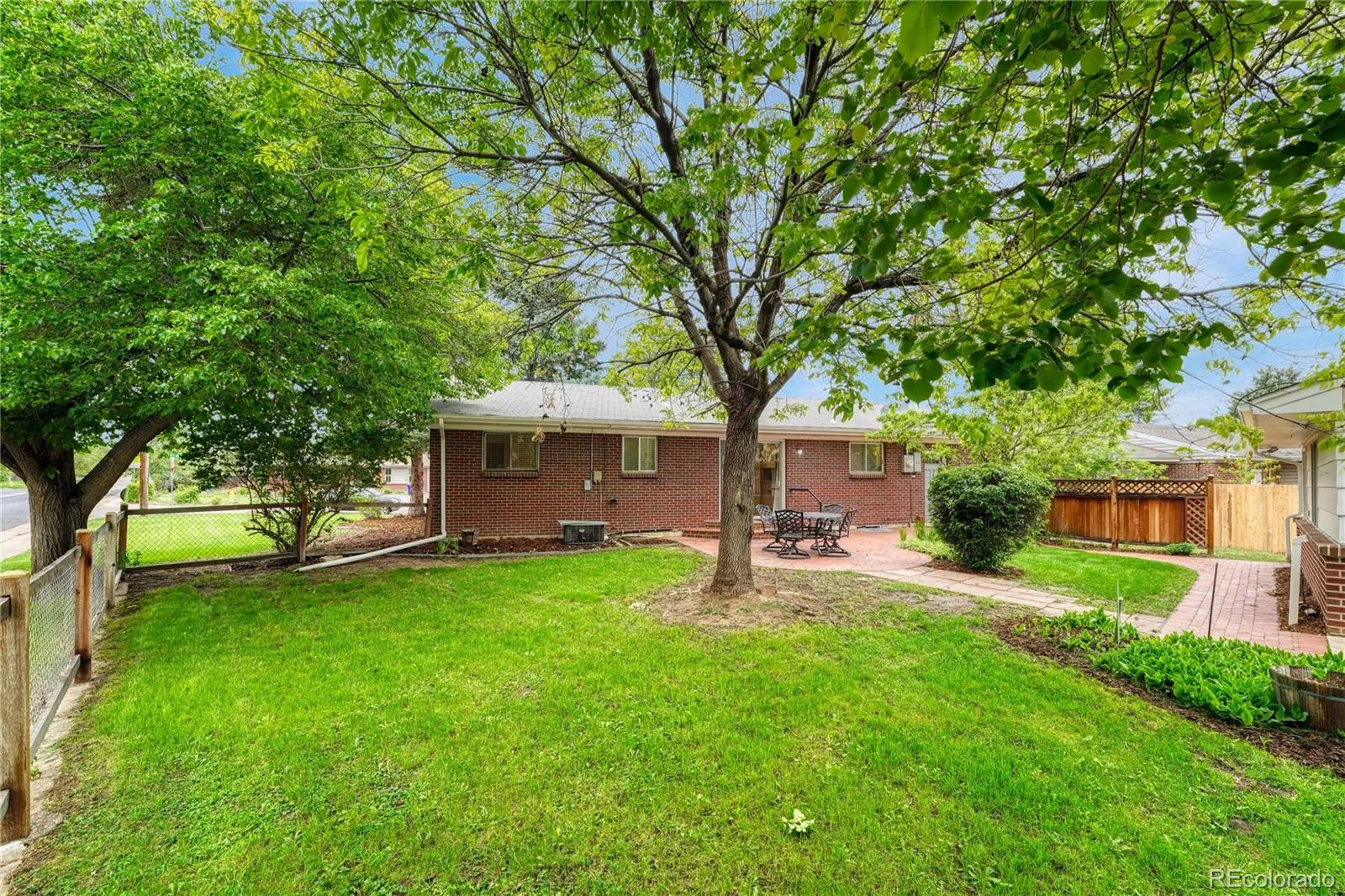 408 Scranton Street Aurora CO 80011 MLS #REC8053442 05232026095917 1600 31