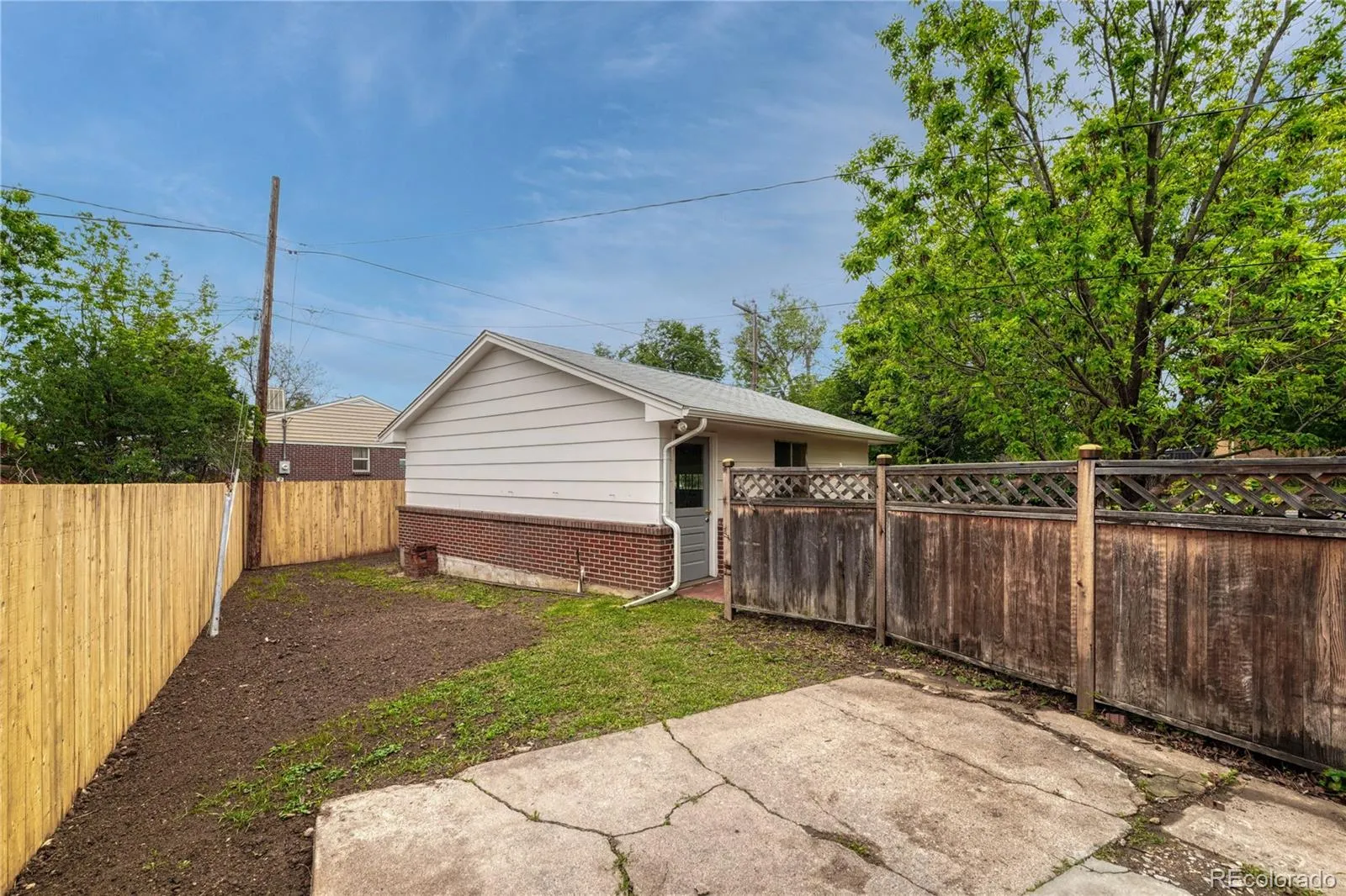 408 Scranton Street Aurora CO 80011 MLS #REC8053442 05232026095917 1600 33