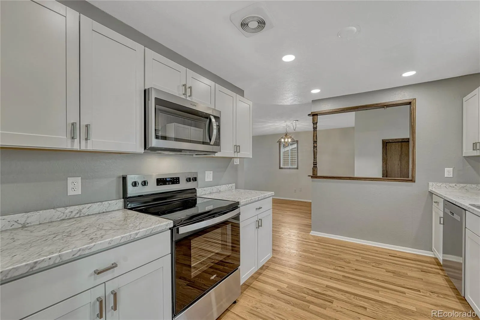 408 Scranton Street Aurora CO 80011 MLS #REC8053442 05232026095917 1600 7
