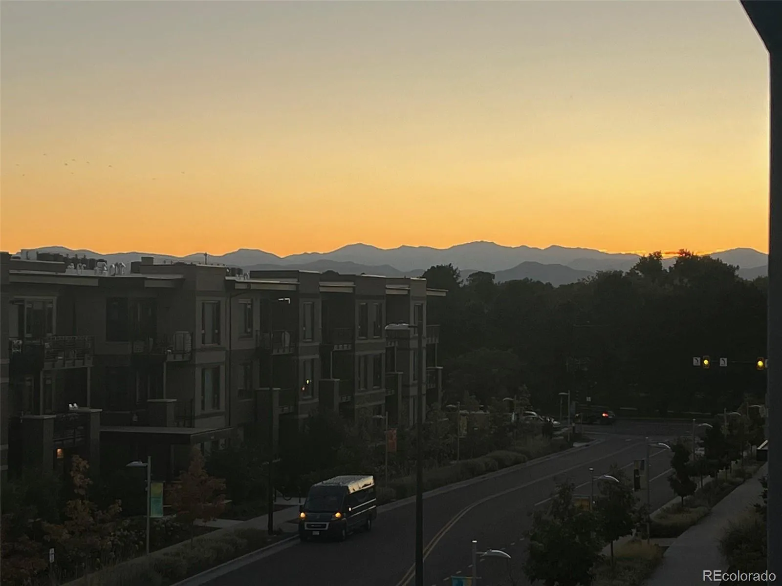 6729 E Lowry Boulevard Denver CO 80230 MLS #REC8055518 05182026200023 1600 40
