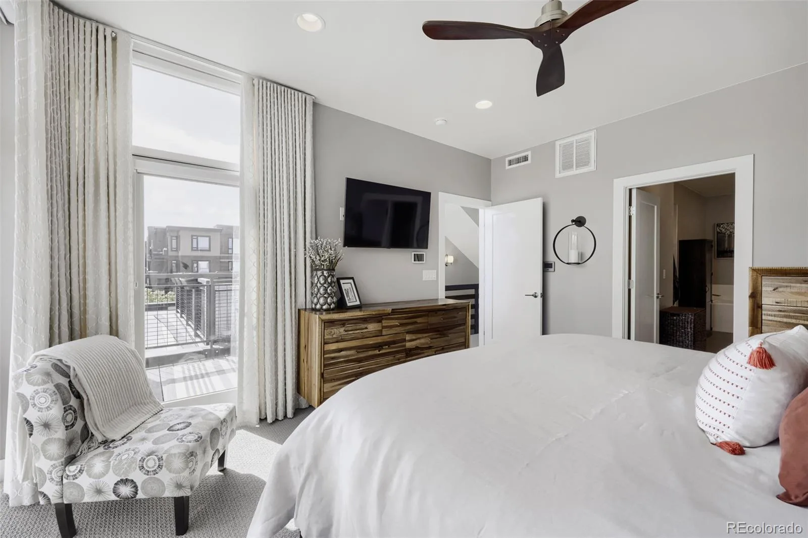 6729 E Lowry Boulevard Denver CO 80230 | MLS #REC8055518 08052026213548 1600 15