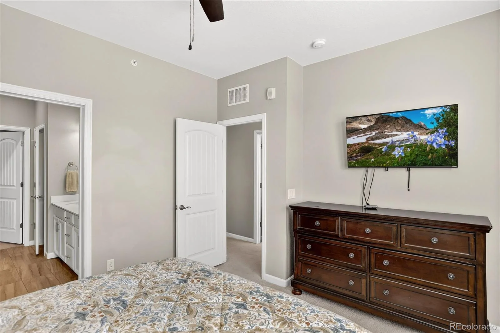 24817 E Calhoun Place #B Aurora CO 80016 | MLS #REC8055599 08262026131234 1600 30