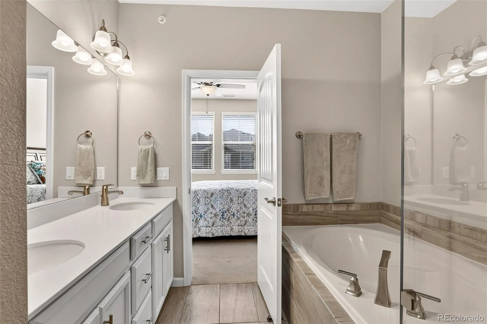 24817 E Calhoun Place #B Aurora CO 80016 | MLS #REC8055599 08262026131234 1600 32