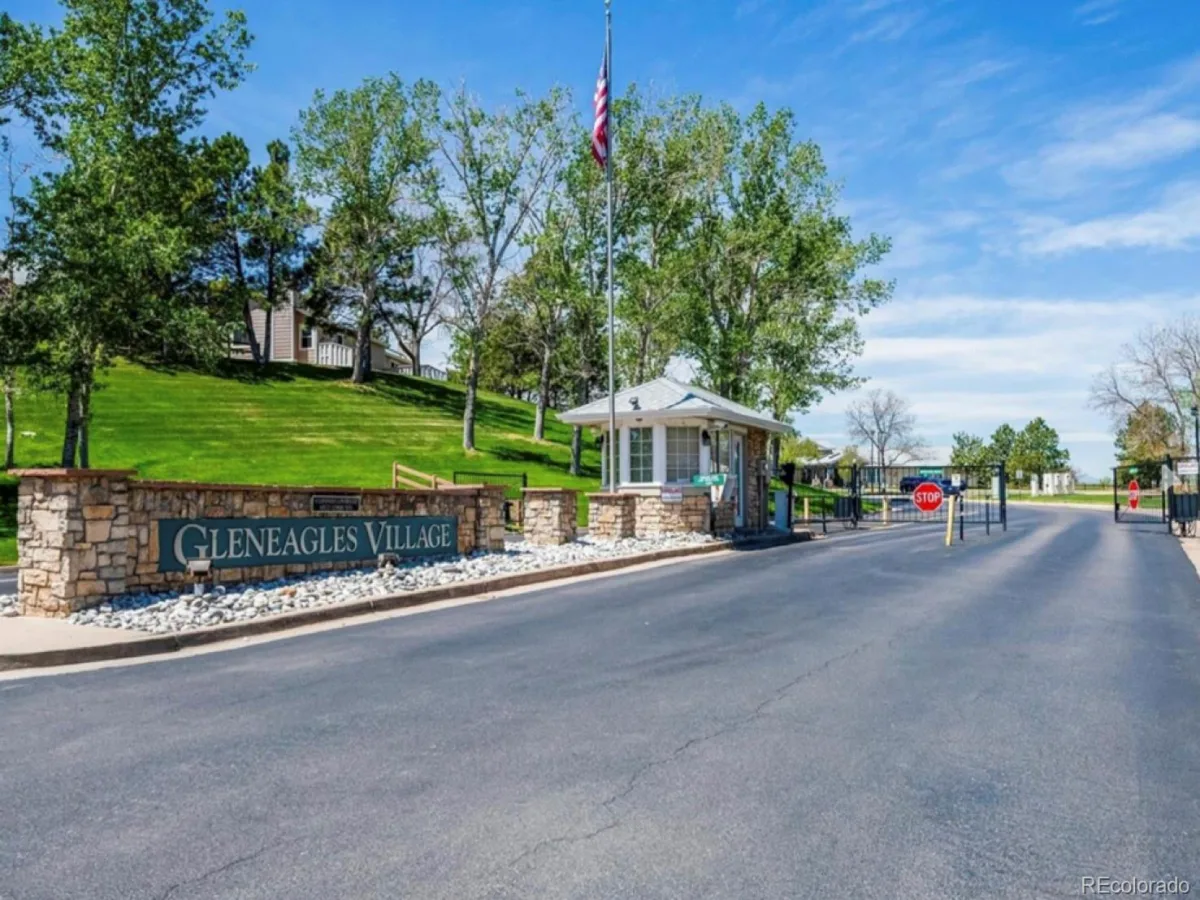 5269 Shetland Court Highlands Ranch CO 80130 | MLS #REC8056462 08262026181551 1200 33