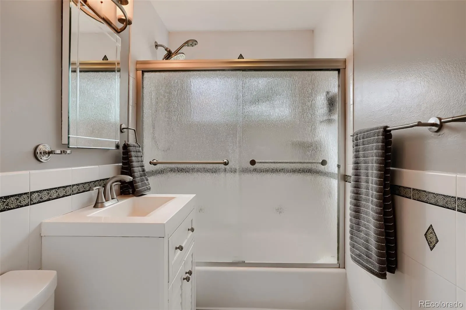 1425 S Hudson Street Denver CO 80222 MLS #REC8060374 04122026232132 1600 23