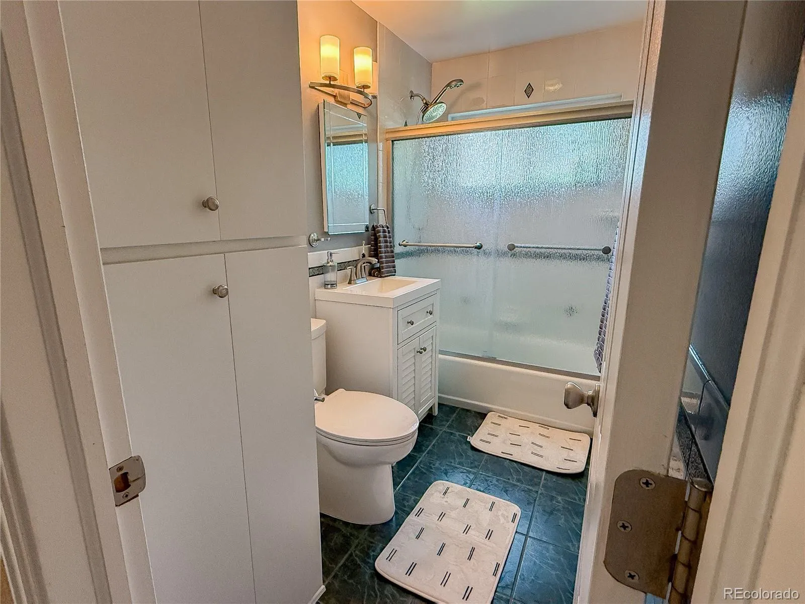 1425 S Hudson Street Denver CO 80222 MLS #REC8060374 04122026232132 1600 34