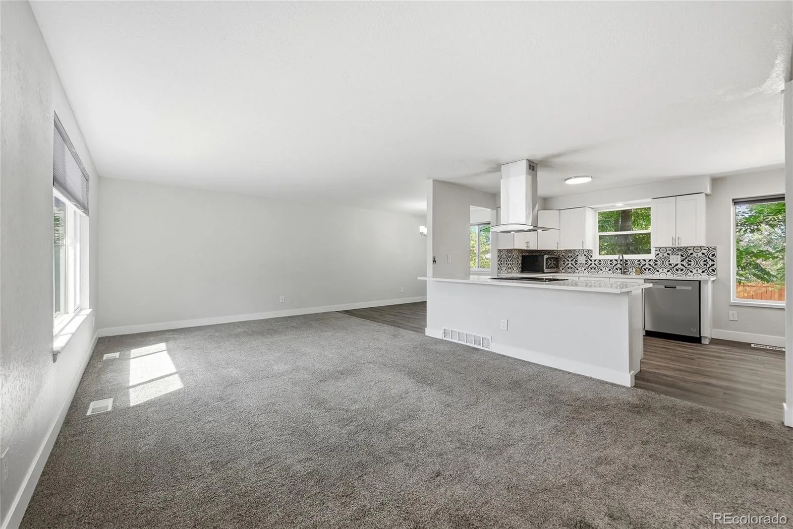 3368 S Elkhart Street Aurora CO 80014 | MLS #REC8061055 07182026190837 1600 4