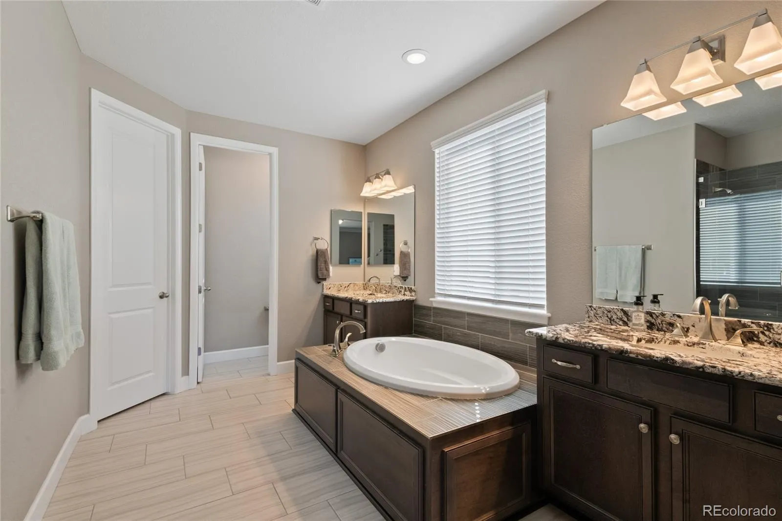 6655 Mentha Drive Castle Rock CO 80108 MLS #REC8061085 05122026230624 1600 15