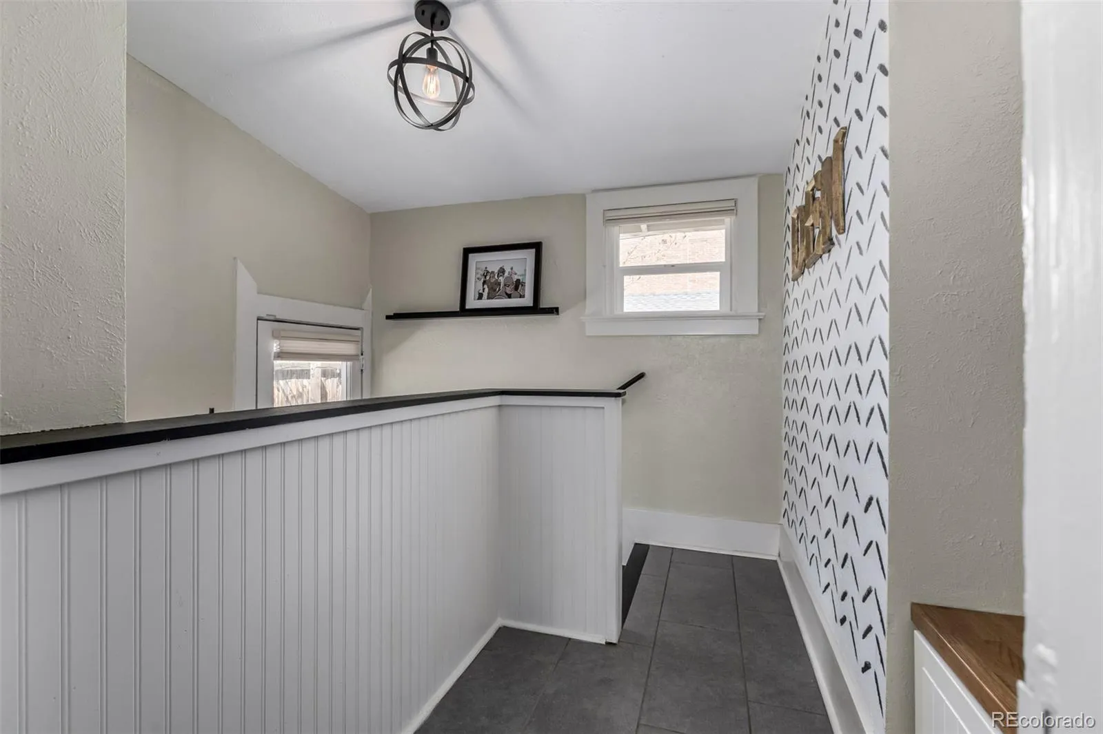 04092026002556 1600 13