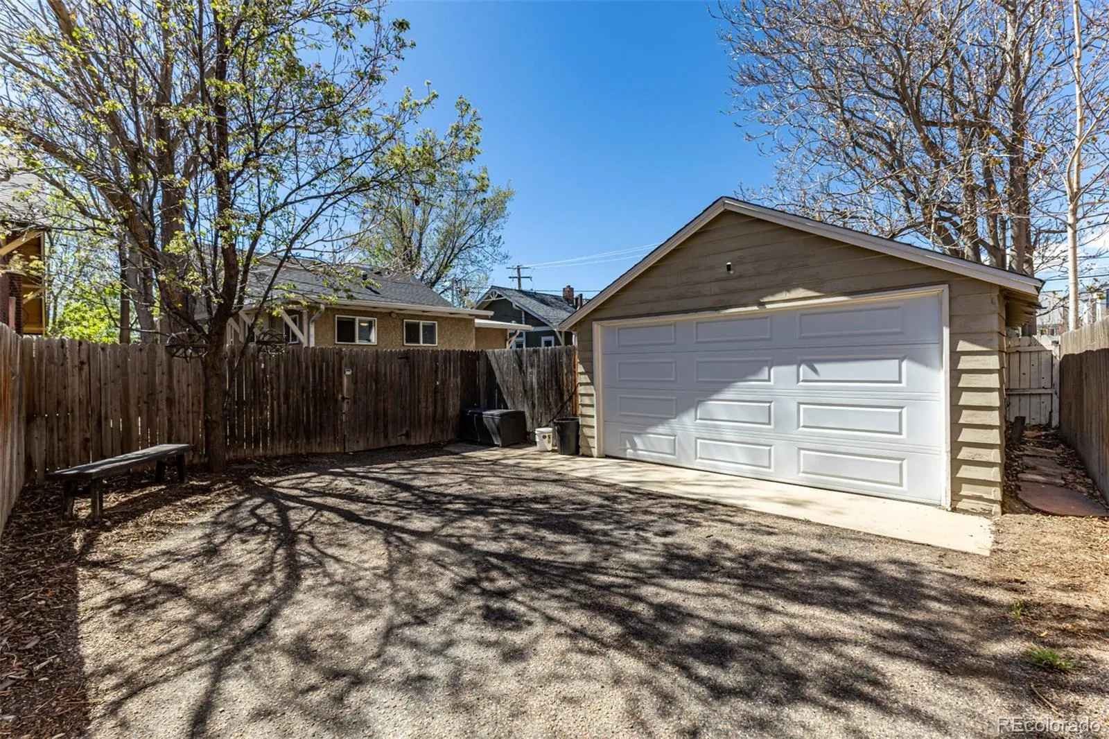 04092026002556 1600 23