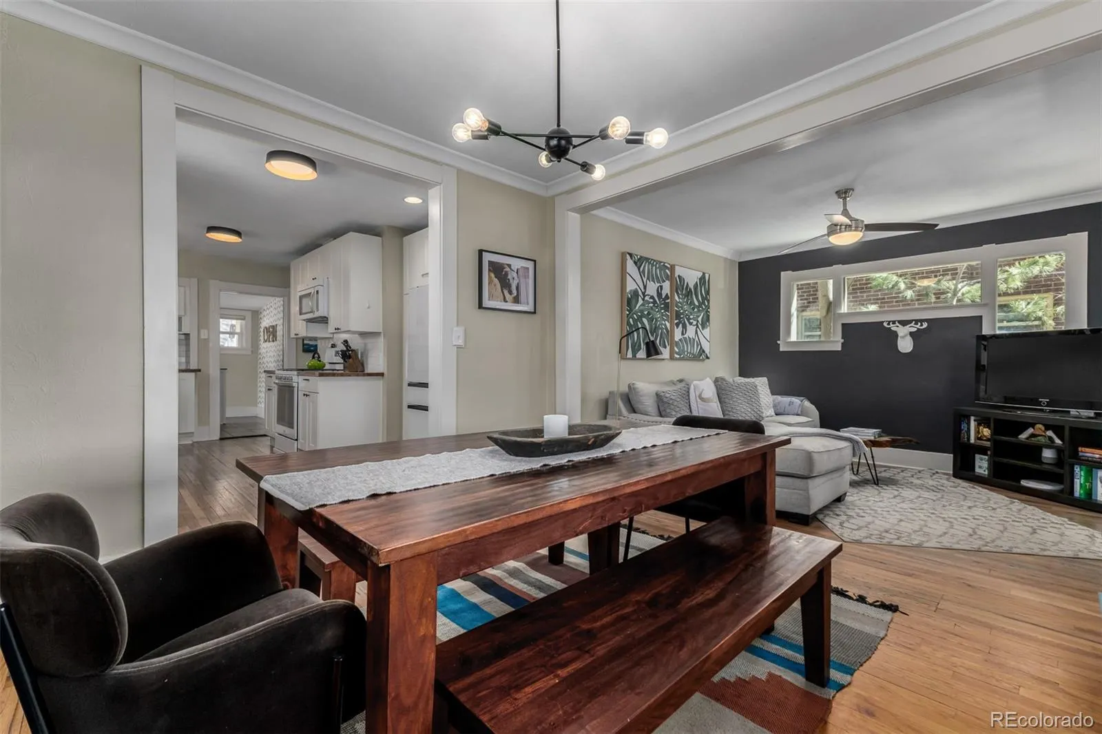 04092026002556 1600 6