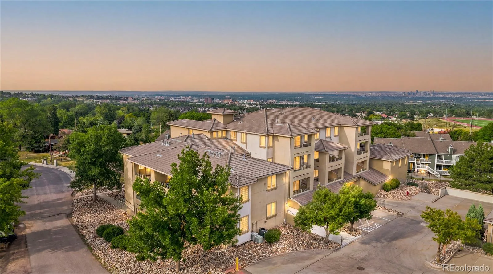 13353 W Alameda Parkway #108 Lakewood CO 80228 | MLS #REC8064079 07072026213838 1600 1