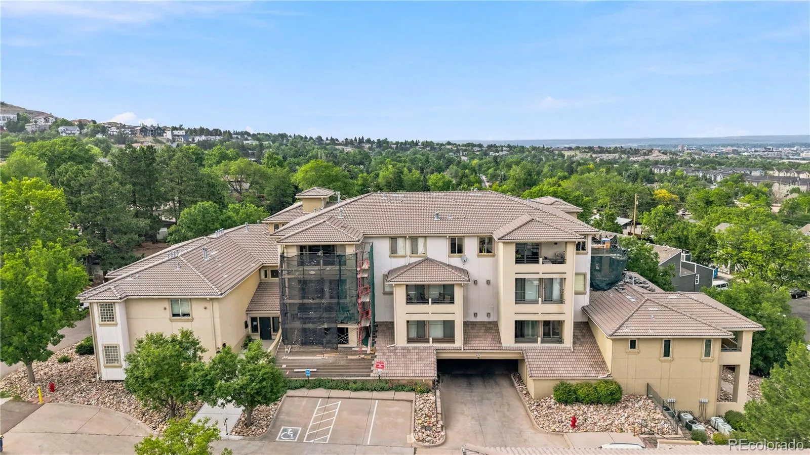 13353 W Alameda Parkway #108 Lakewood CO 80228 | MLS #REC8064079 07072026213838 1600 26