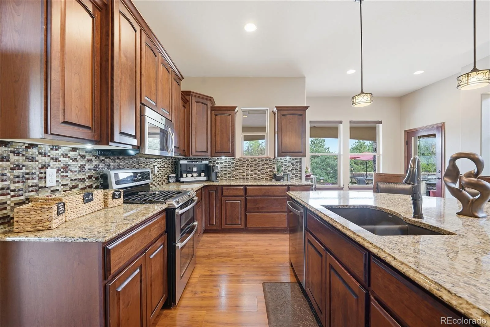 5045 Gladiola Golden CO 80403 | MLS #REC8064276 07202026155405 1600 17
