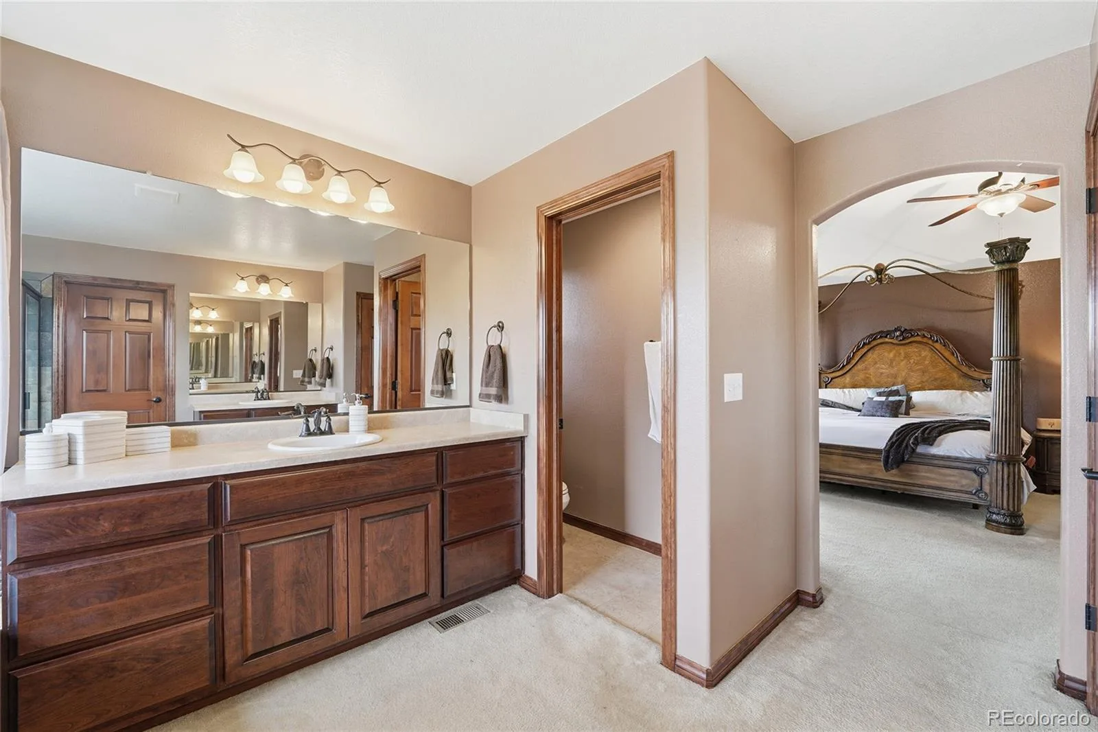 5045 Gladiola Golden CO 80403 | MLS #REC8064276 07202026155405 1600 27