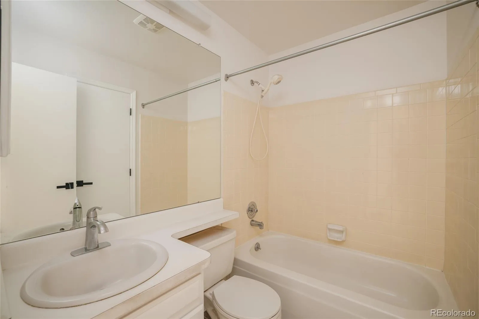 1811 S Quebec Way #99 Denver CO 80231 | MLS #REC8064290 08142026221332 1600 20