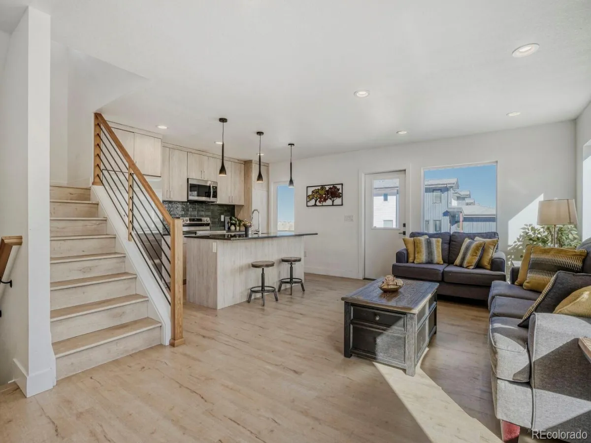 04092026181610 1200 6