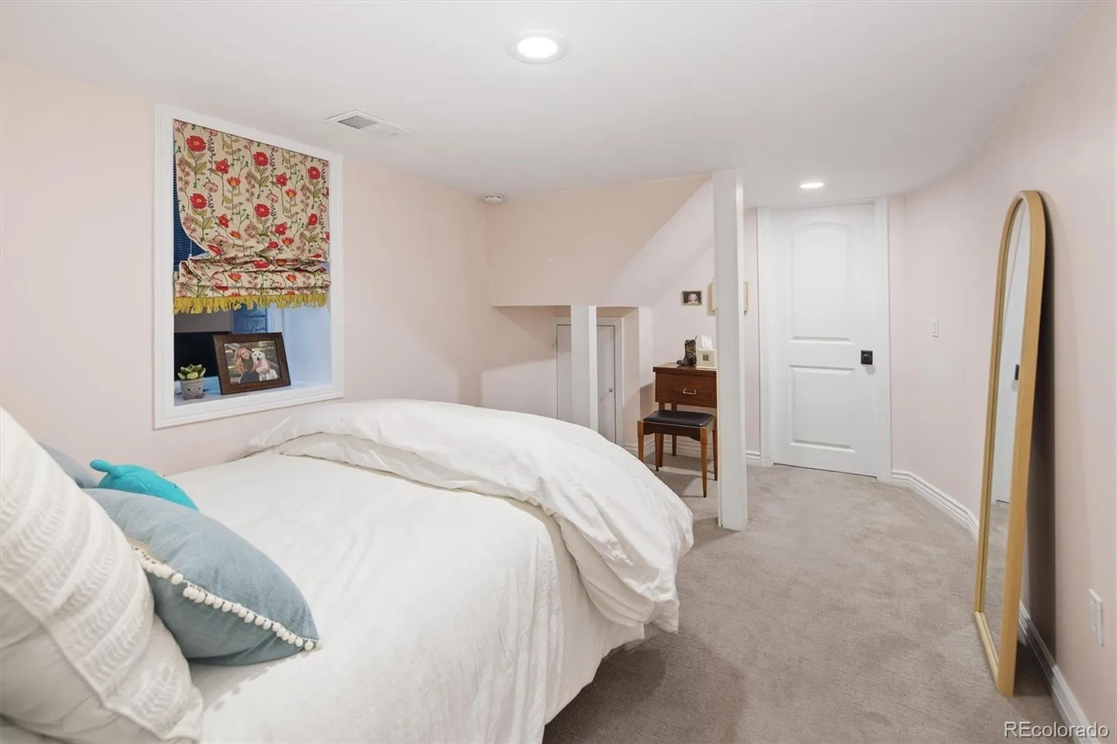 956 S Elizabeth Street Denver CO 80209 MLS #REC8066734 05062026231627 1600 46