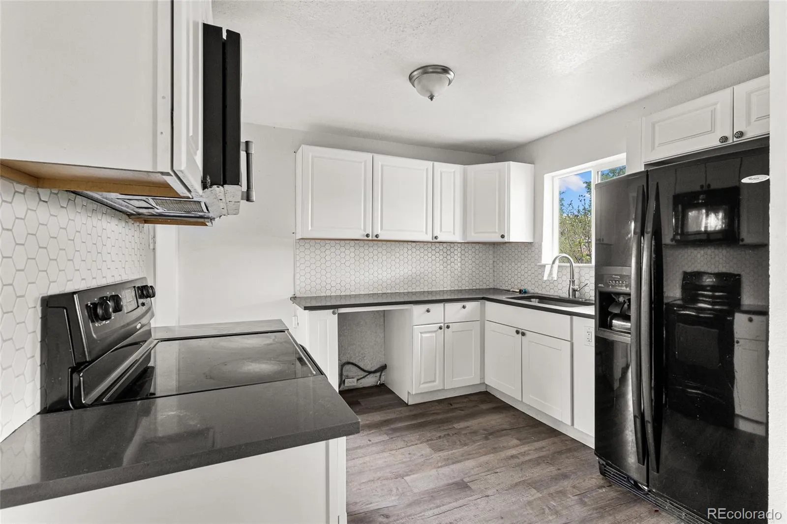 6825 E Martin Luther King Jr Boulevard Denver CO 80207 MLS #REC8068169 05232026095928 1600 17