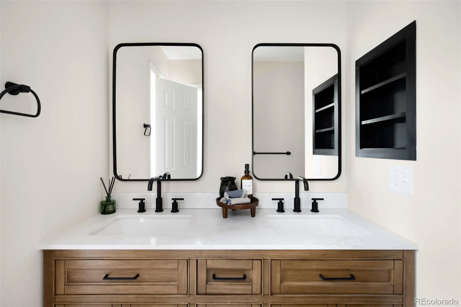 04152026202335 1600 16