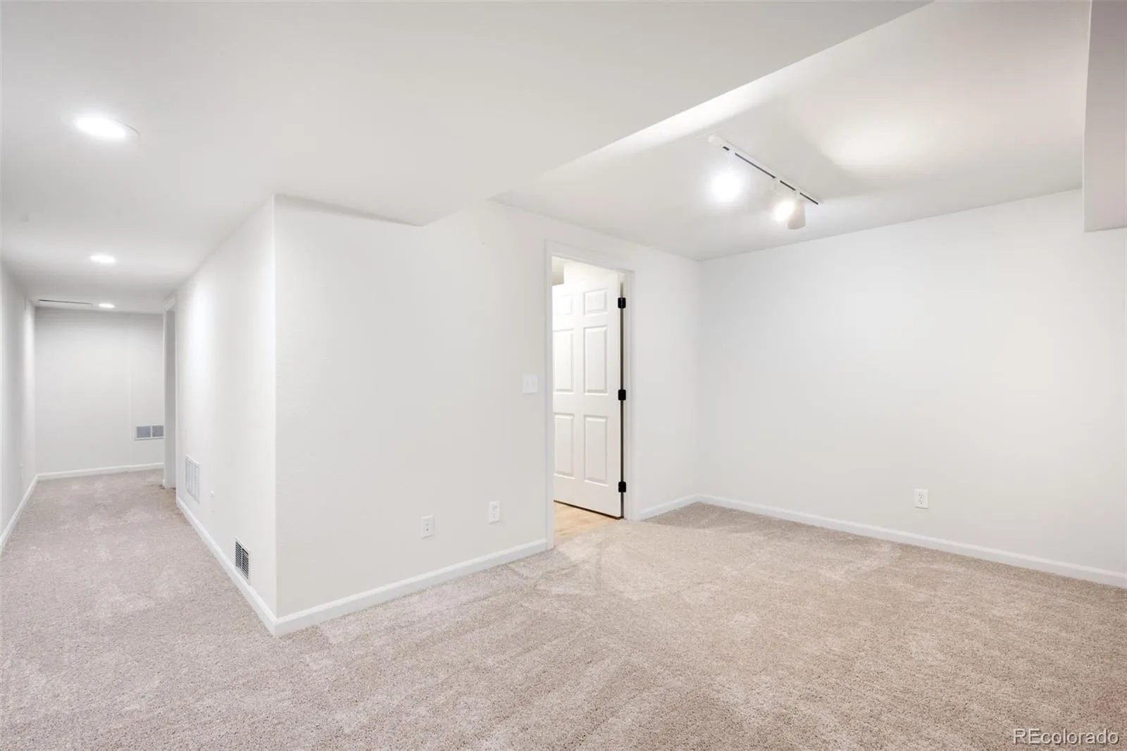 04152026202335 1600 24