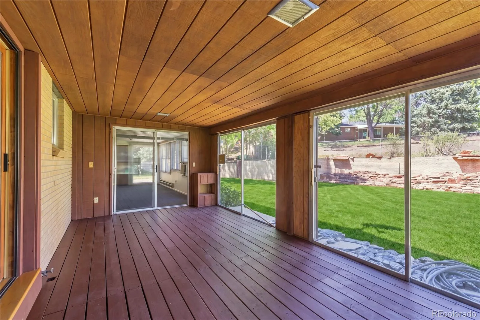 8035 E Jefferson Place Denver CO 80237 | MLS #REC8070125 08202026204547 1600 19