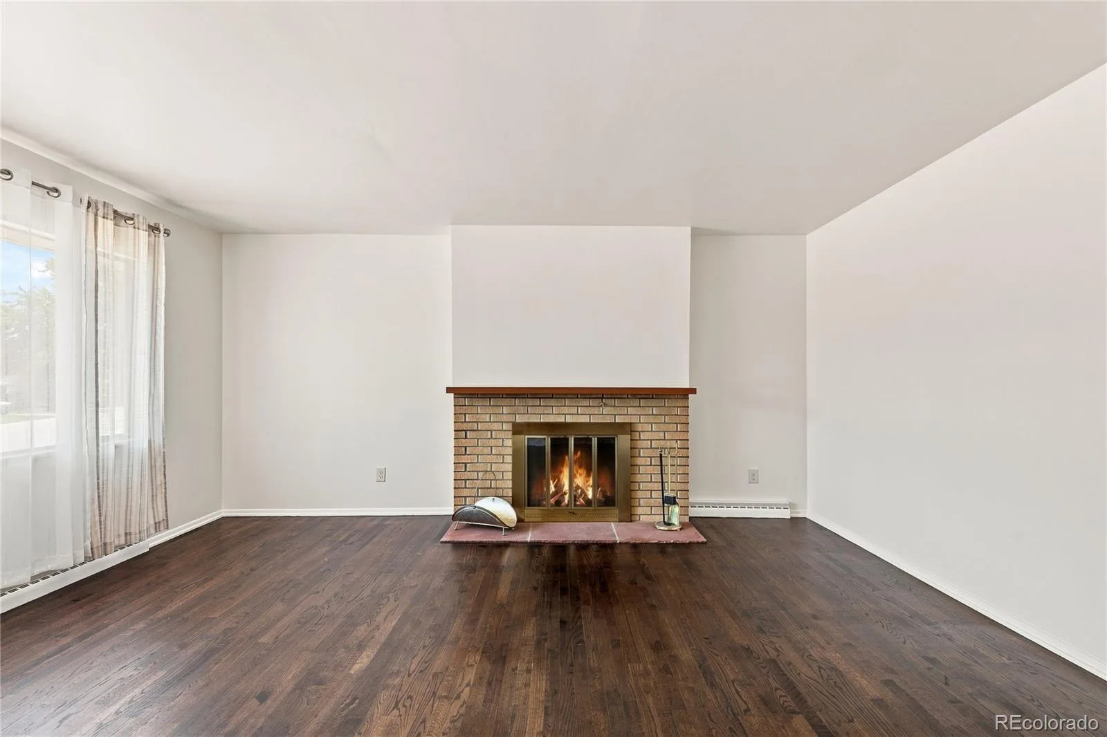 8035 E Jefferson Place Denver CO 80237 | MLS #REC8070125 08202026204547 1600 3
