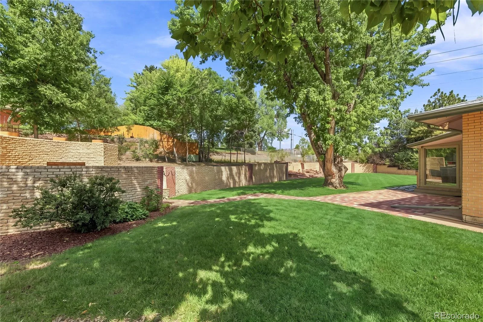 8035 E Jefferson Place Denver CO 80237 | MLS #REC8070125 08202026204547 1600 42