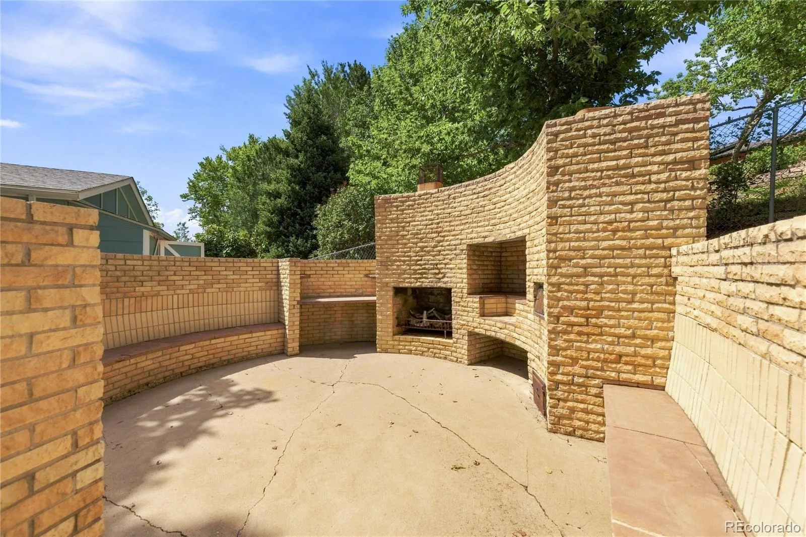 8035 E Jefferson Place Denver CO 80237 | MLS #REC8070125 08202026204547 1600 43