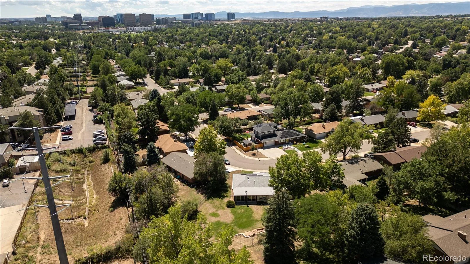 8035 E Jefferson Place Denver CO 80237 | MLS #REC8070125 08202026204547 1600 47