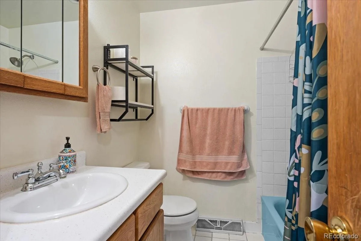 3062 S Hobart Way Denver CO 80227 | MLS #REC8073176 08192026193017 1200 28