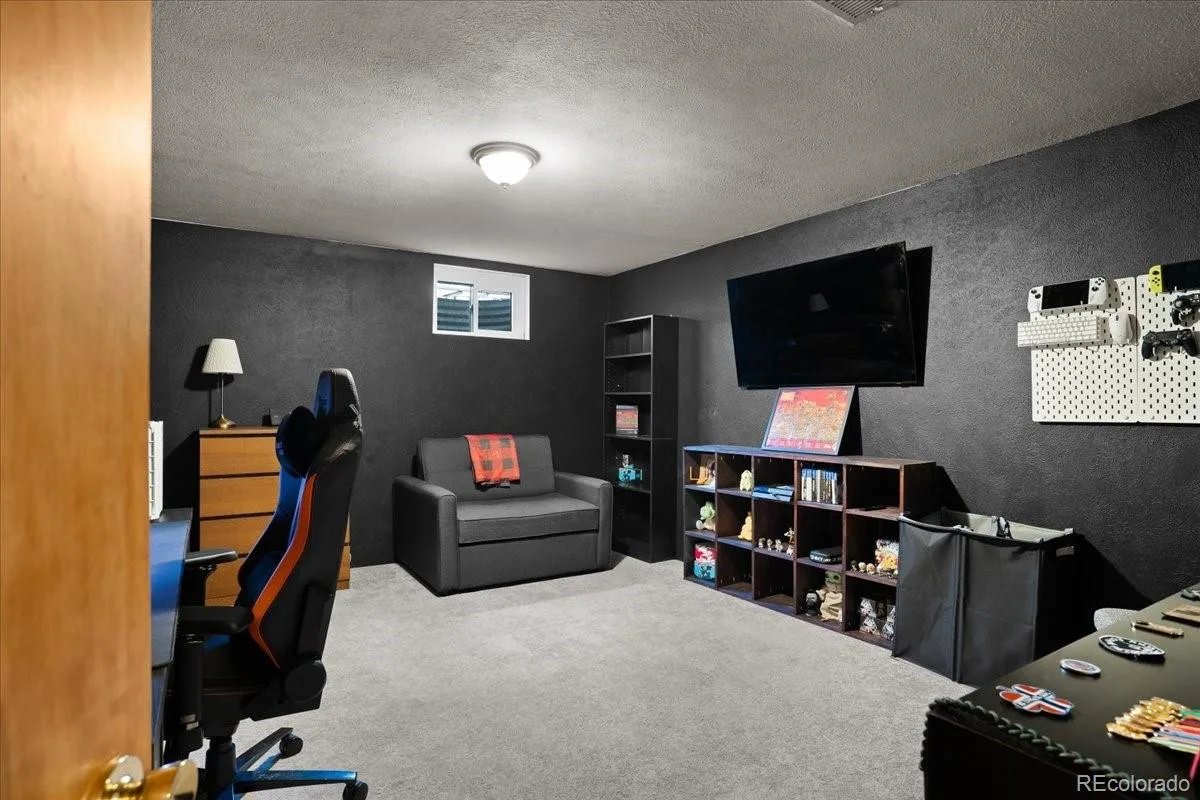 3062 S Hobart Way Denver CO 80227 | MLS #REC8073176 08192026193017 1200 38